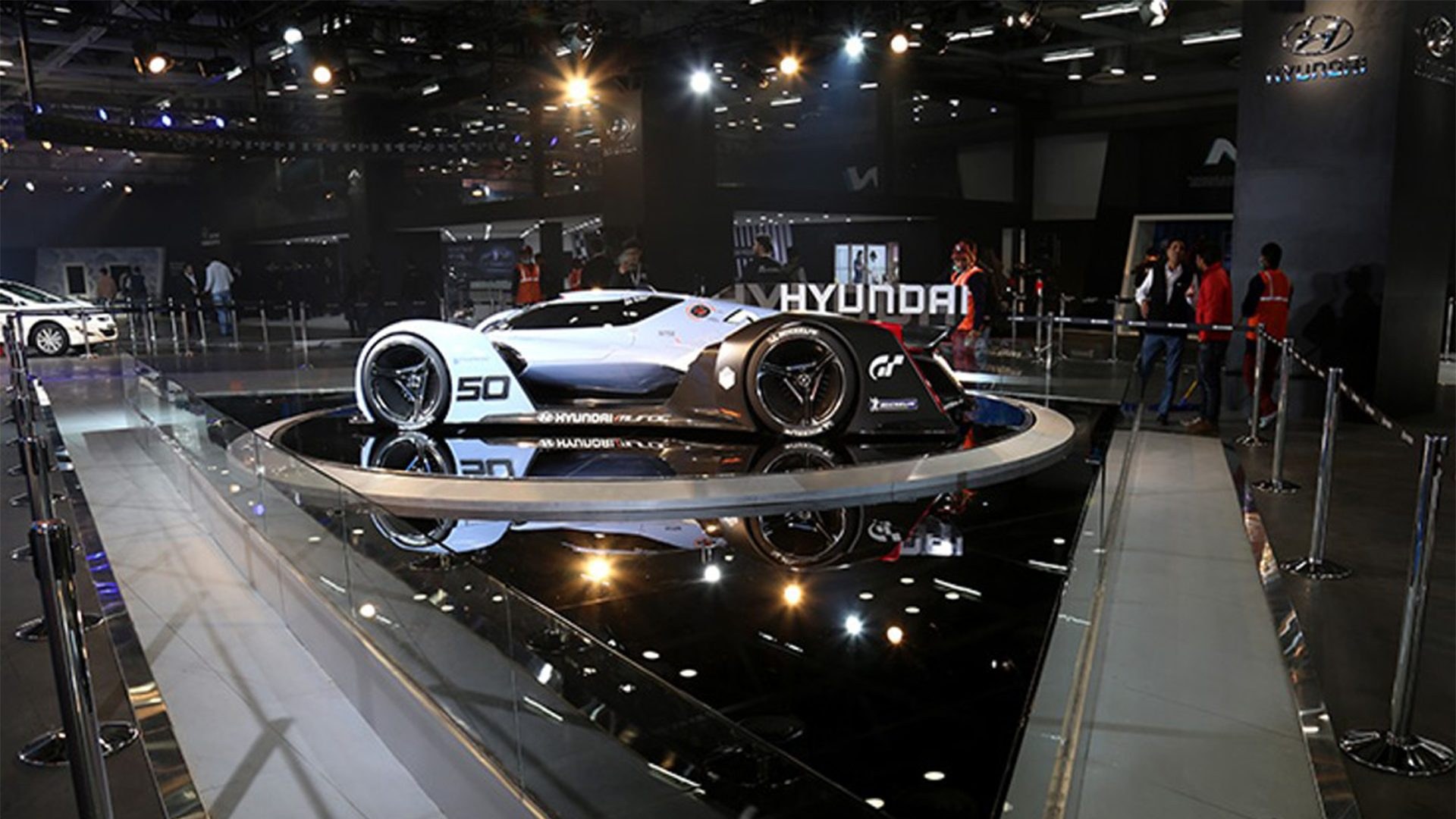 Auto Expo India Hyundai Pavilion — interior by HDG