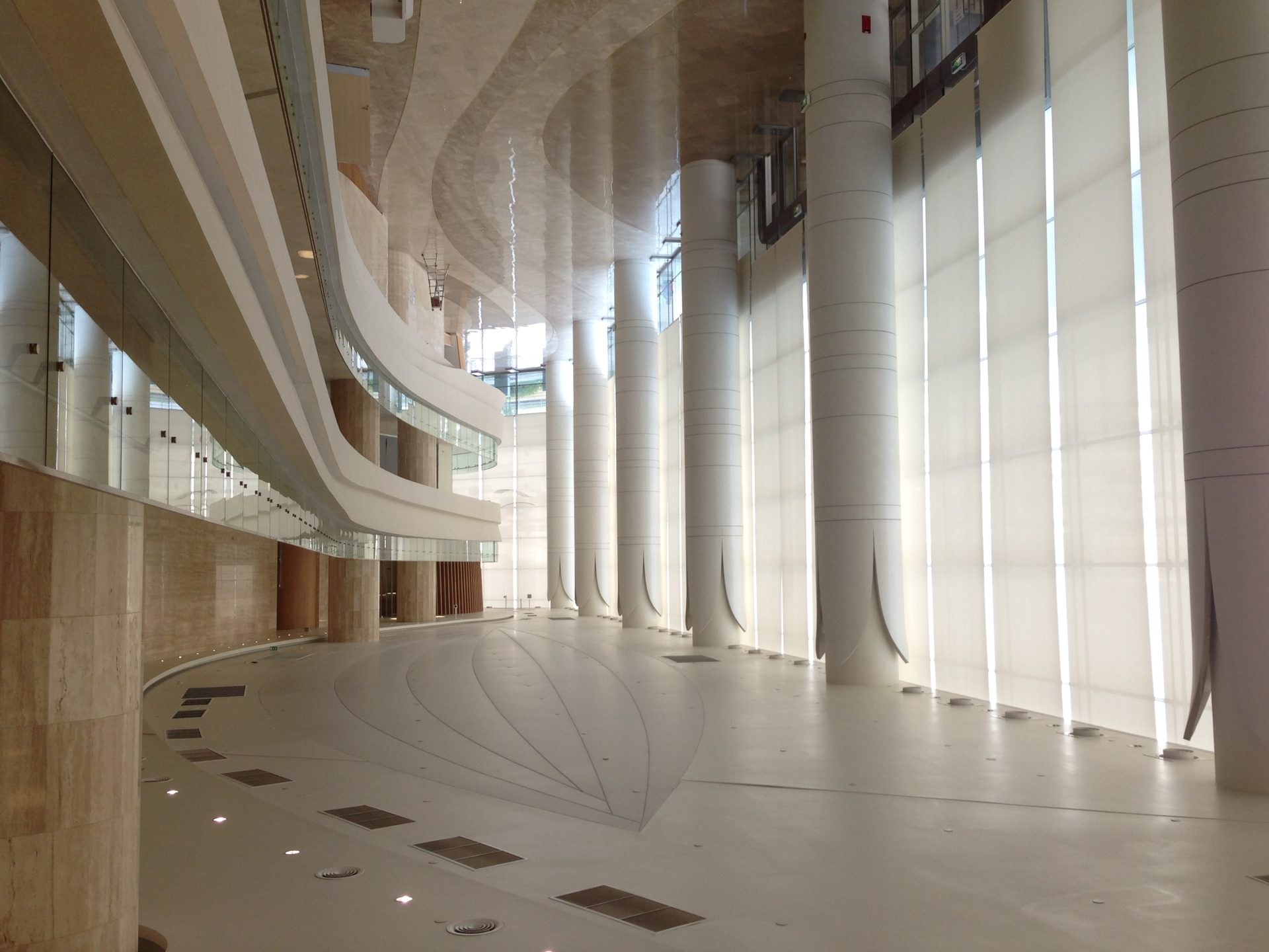 Hamad Bin Khalifa Medical CITY Doha Qatar — interior by HDG
