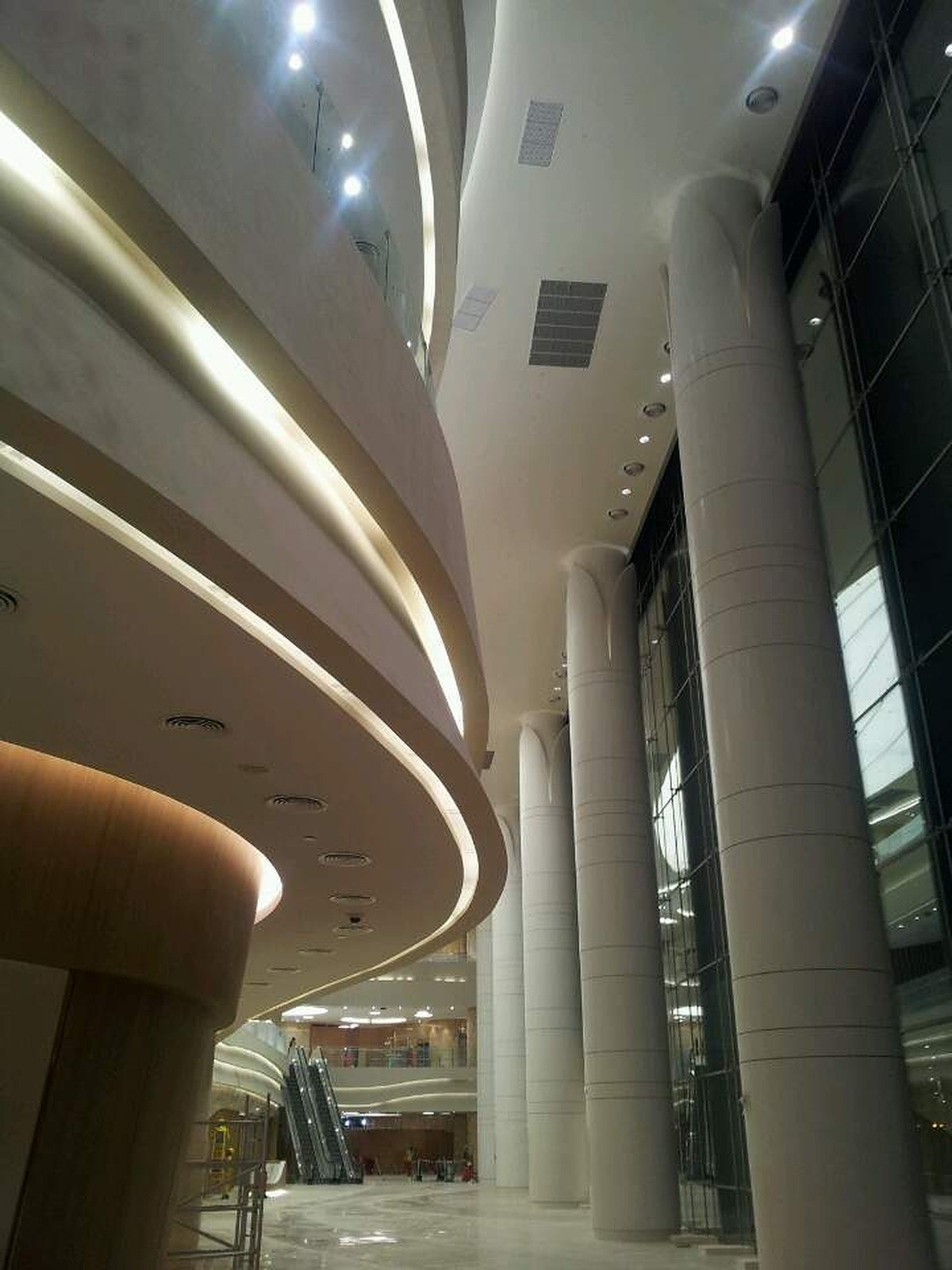 Hamad Bin Khalifa Medical CITY Doha Qatar — interior by HDG