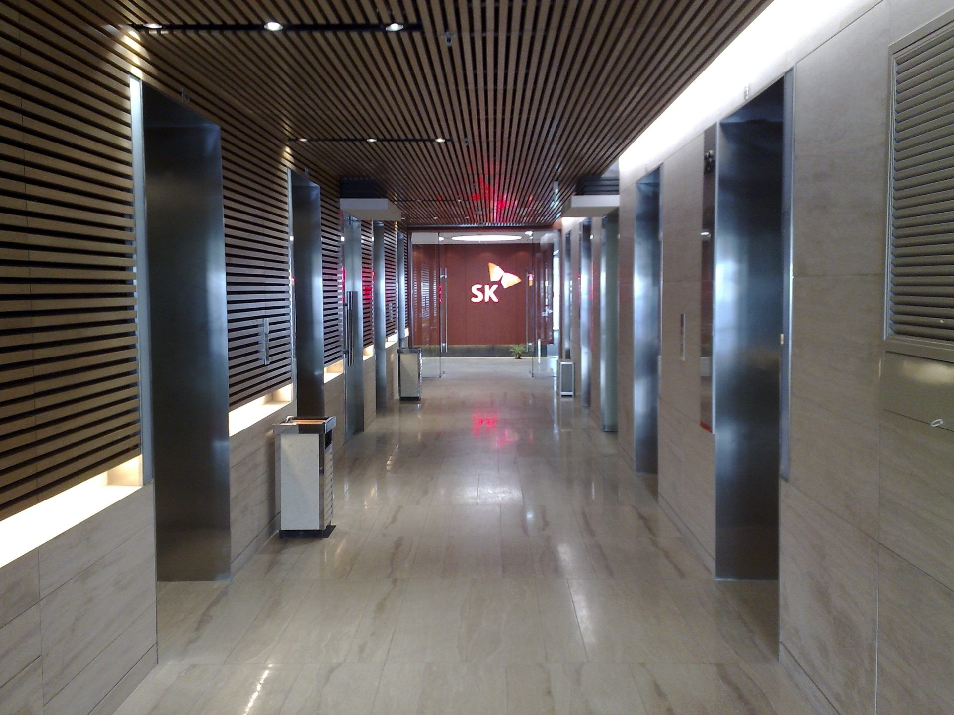 SK Tower 25F, 26F Office Beijing China — interior by HDG