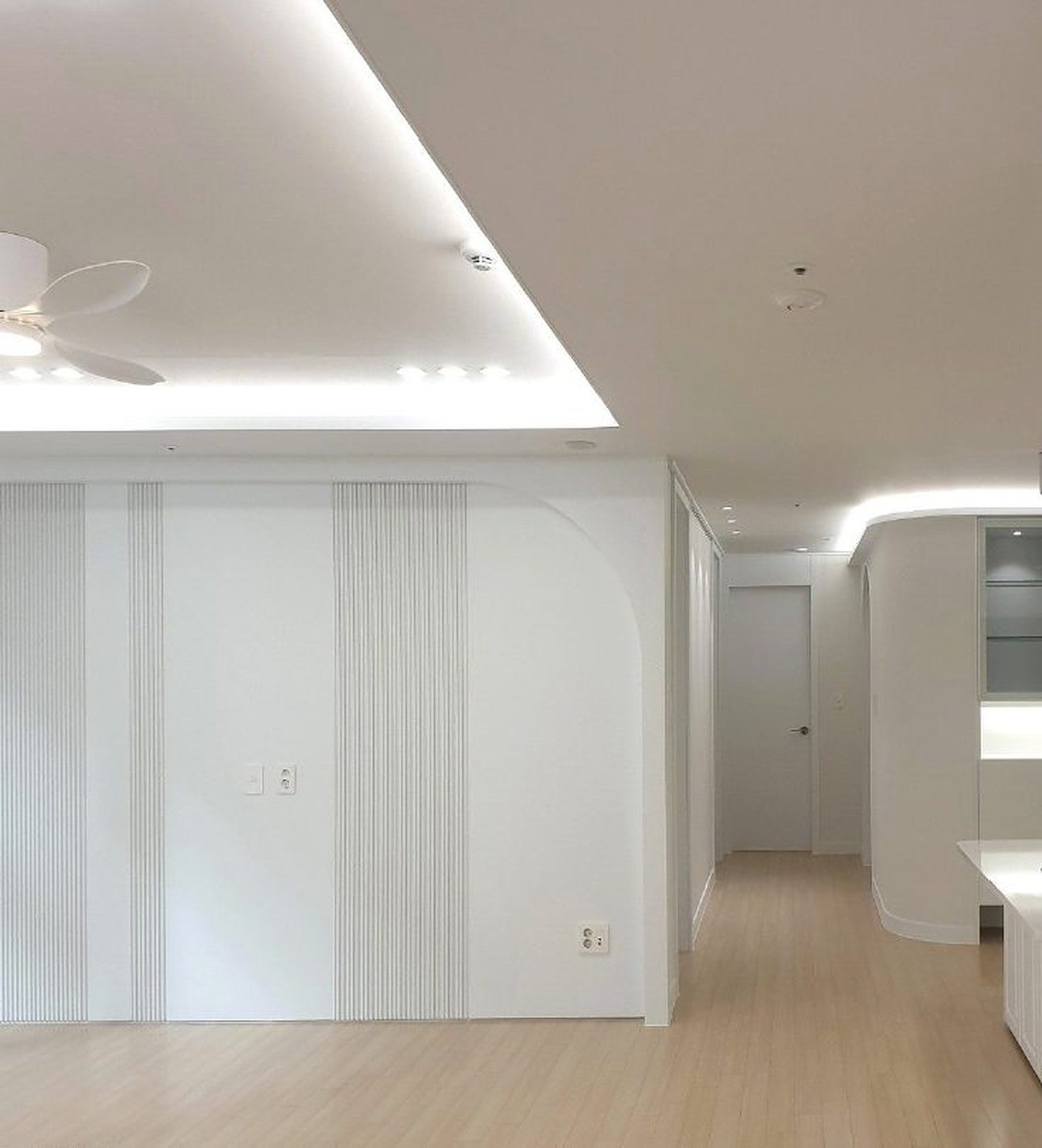 Gwangmyeong Station Desian Apartment — interior by HDG