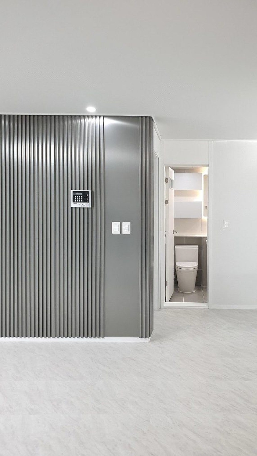 Incheon Pooglim Apartment — interior by HDG