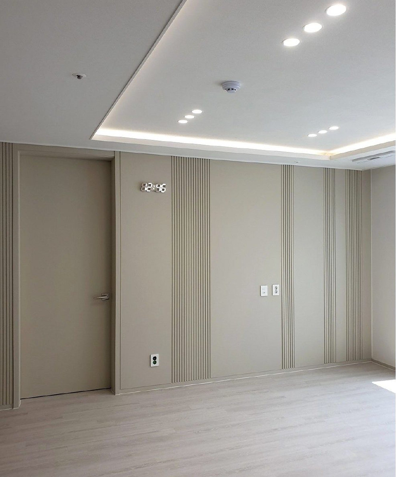 Sipjeong -dong Housing Complex Bupyeong, Korea — interior by HDG