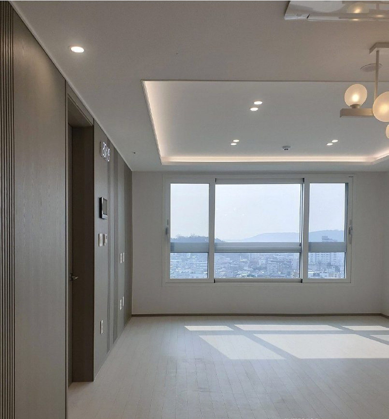 Suwon New Construction Apartment Suwon, Korea — interior by HDG