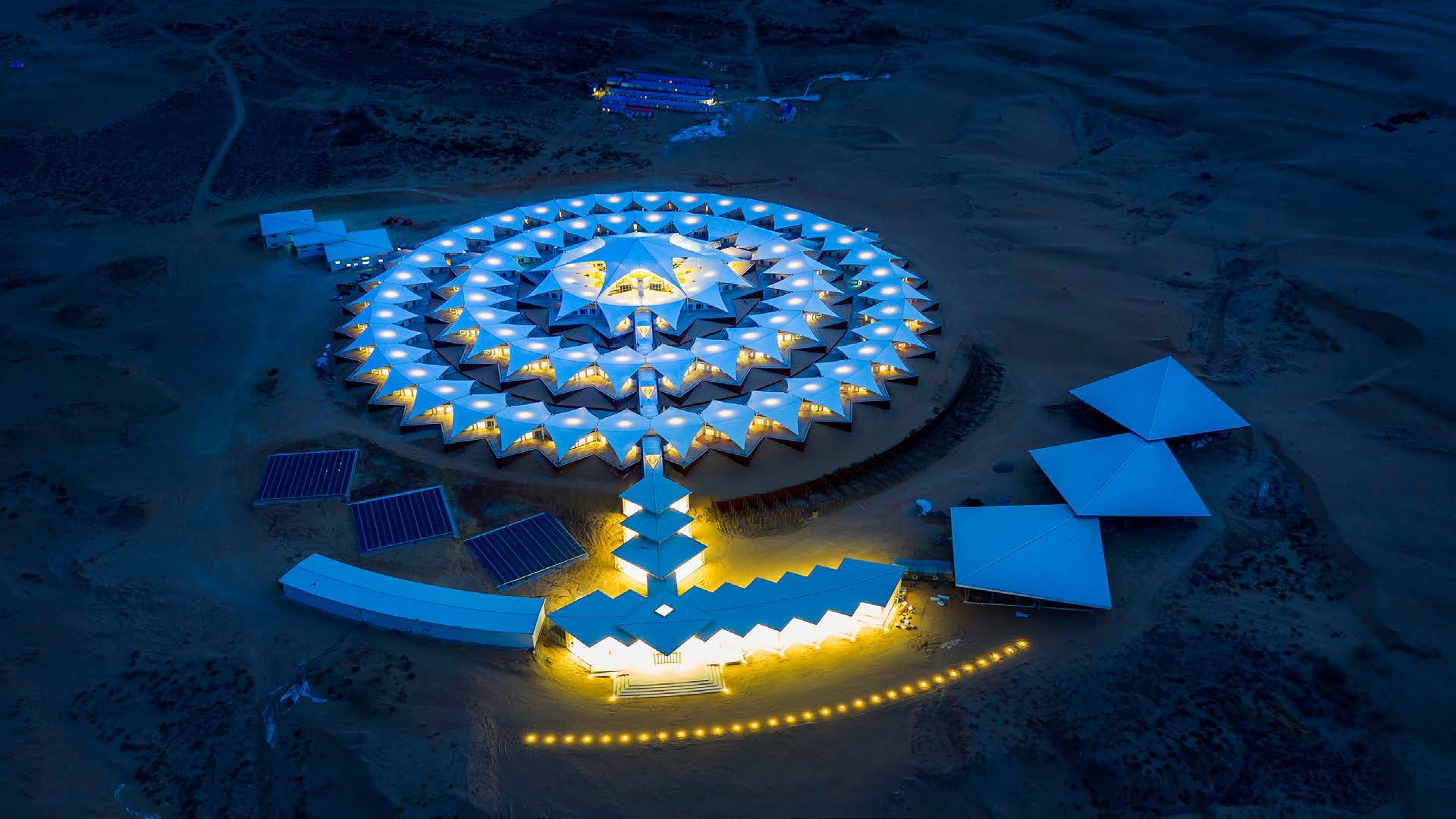 Xingshawan Desert Lotus Hotel Eerduosi China — by HDG