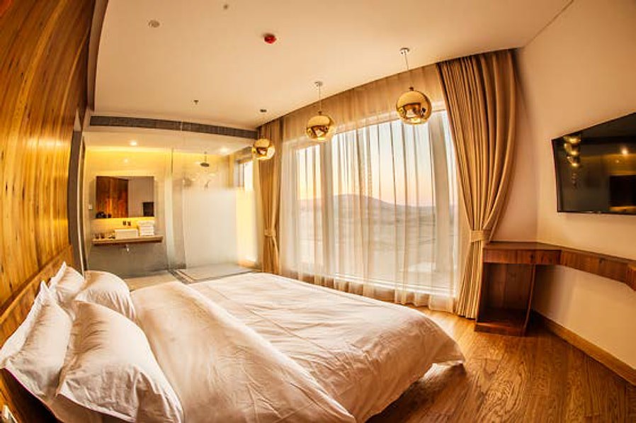 Xingshawan Desert Lotus Hotel Eerduosi China — by HDG