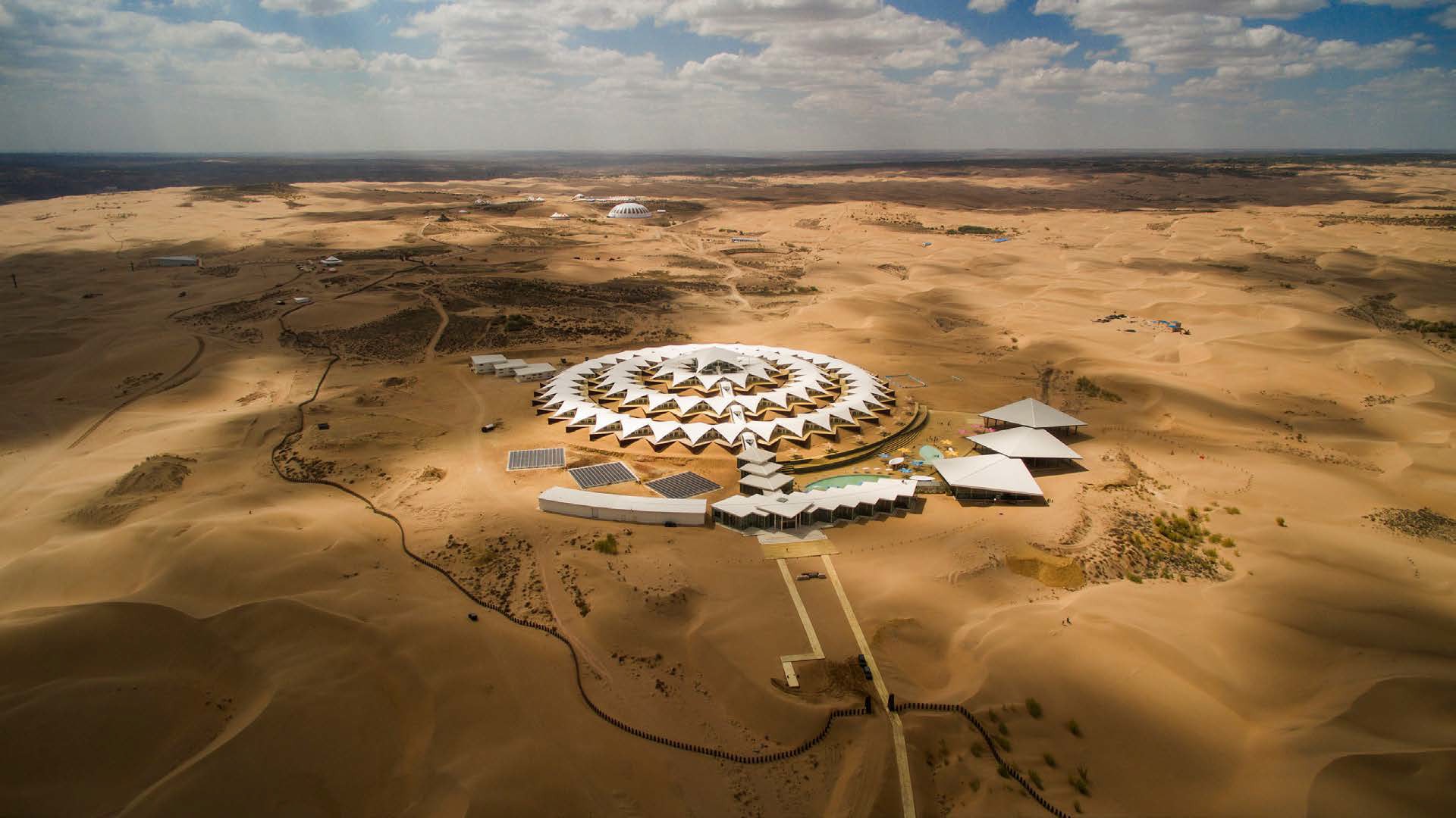 Xingshawan Desert Lotus Hotel Eerduosi China — by HDG